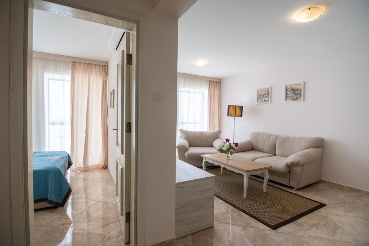 Antik Apartments Baltsjik Eksteriør bilde