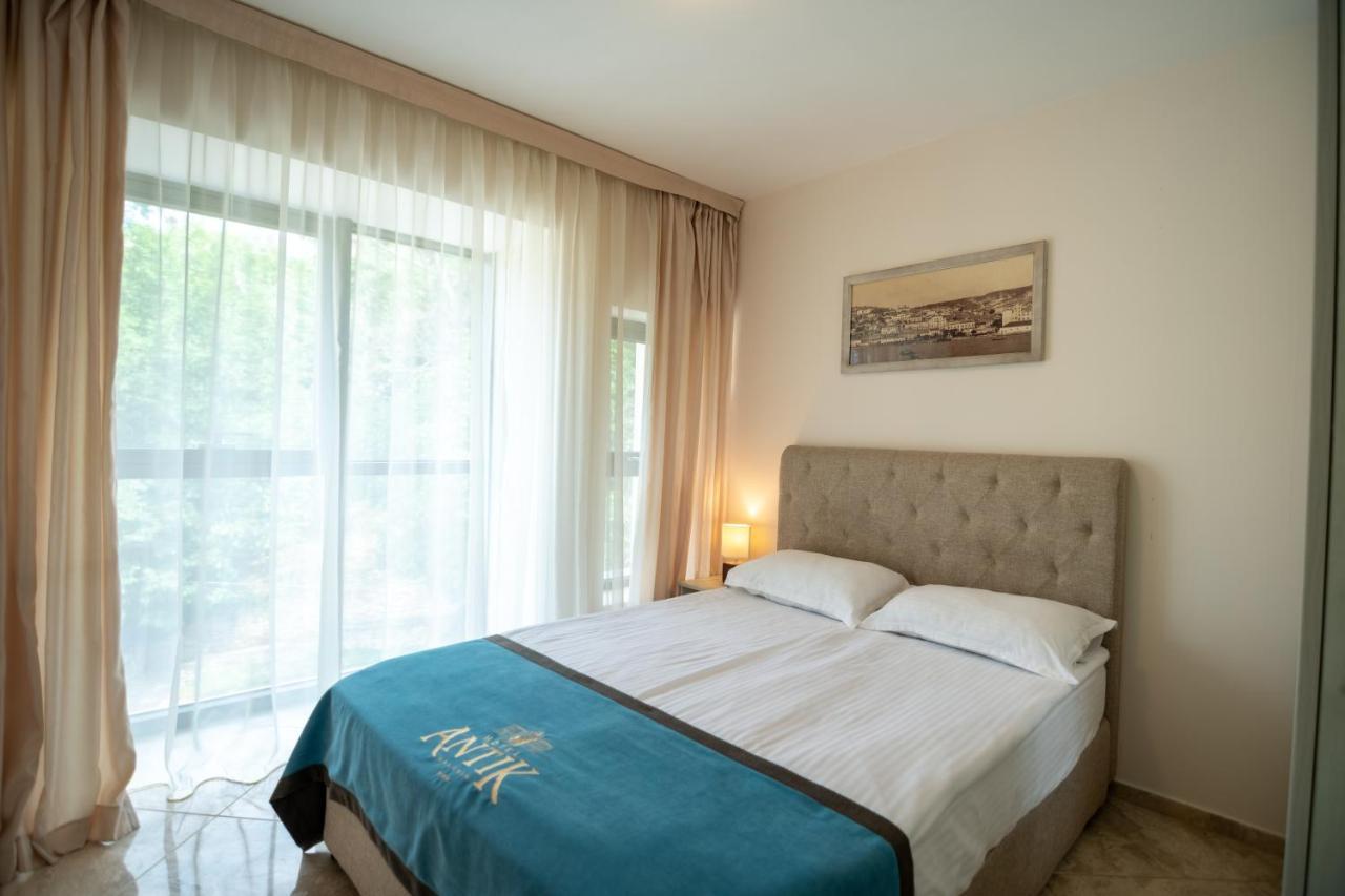 Antik Apartments Baltsjik Eksteriør bilde